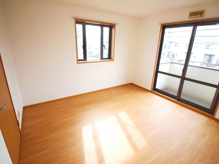 物件内観写真7　(居室)