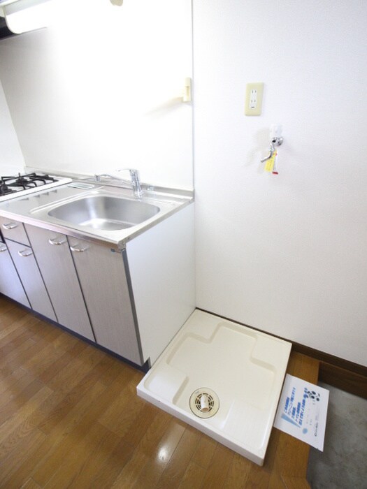 物件内観写真13　(洗濯機置場)