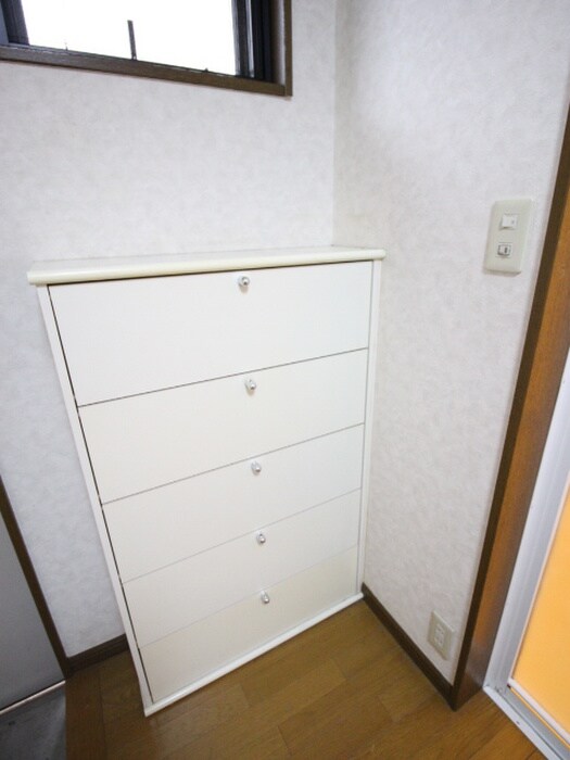 物件内観写真15　(靴箱)