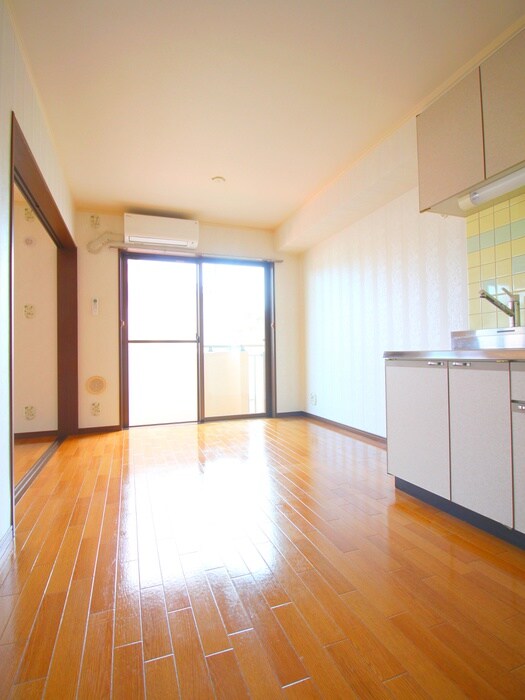 物件内観写真10　(内観写真)