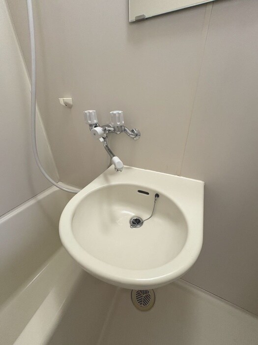 物件内観写真13　(洗面)