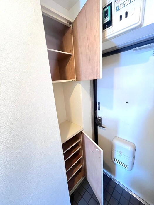 物件内観写真17　(靴箱)