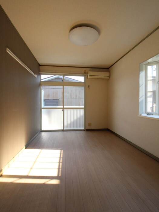 物件内観写真7　(居室)