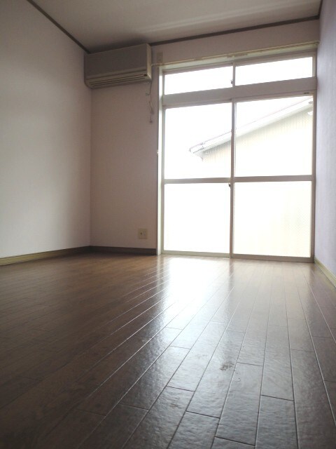 物件内観写真12　(居室)