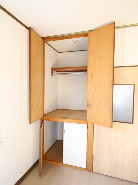 物件内観写真13　(収納)