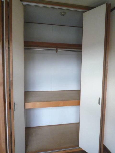 物件内観写真16　(収納)