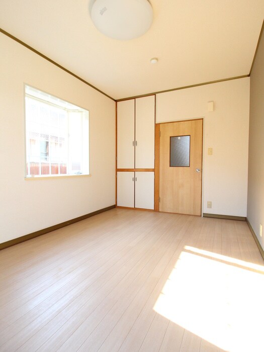 物件内観写真19　(居室)