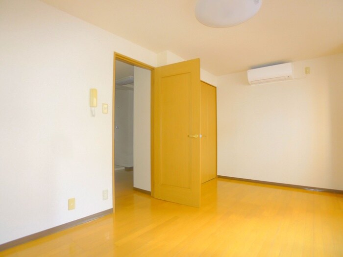 物件内観写真11　(居室)