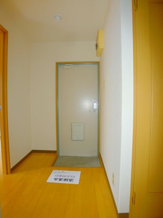 物件内観写真19　(廊下)