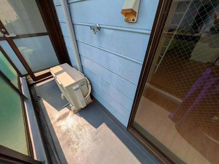 物件内観写真18　(洗濯機置場)