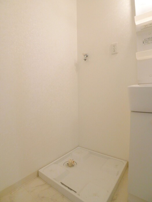 物件内観写真19　(洗濯機置場)