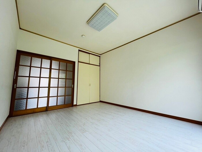 物件内観写真8　(居室)