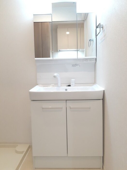 物件内観写真7　(洗面)