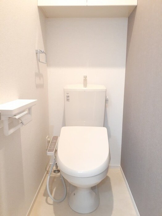 物件内観写真8　(トイレ)