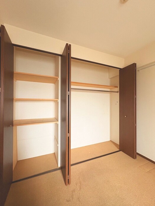 物件内観写真8　(収納)