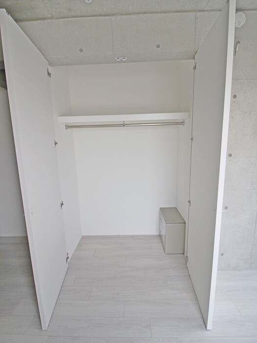 物件内観写真15　(収納)