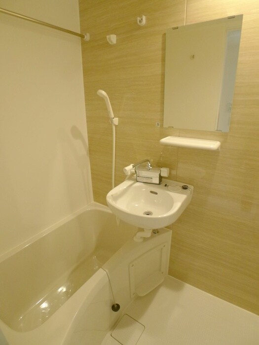 物件内観写真15　(バス／シャワールーム等)