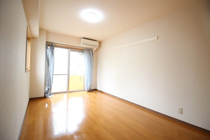 物件内観写真5　(居室)