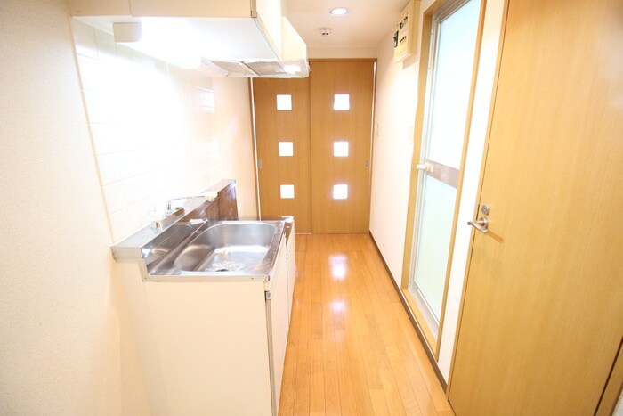 物件内観写真18　(廊下)