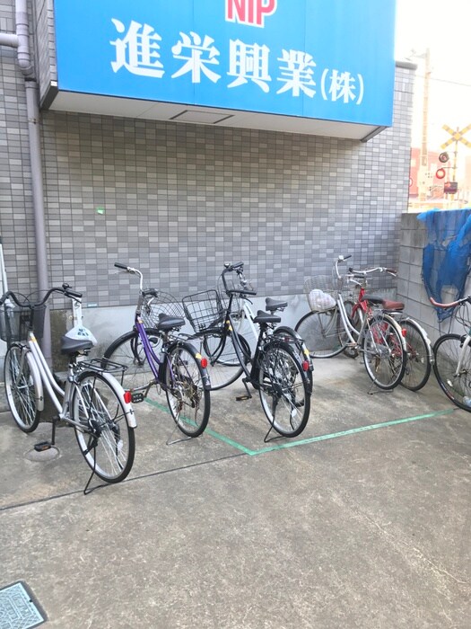 物件外観写真6　(駐輪場)