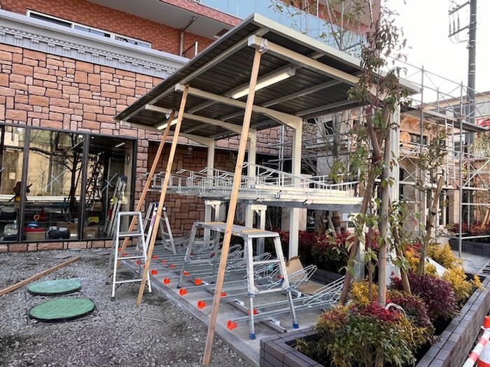 物件外観写真4　(駐輪場)