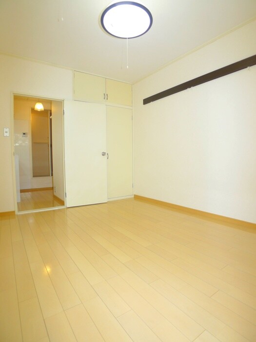 物件内観写真5　(居室)