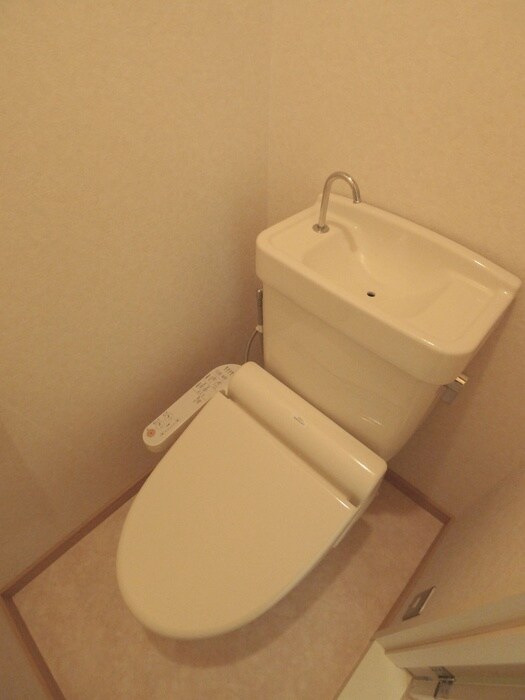 物件内観写真10　(トイレ)