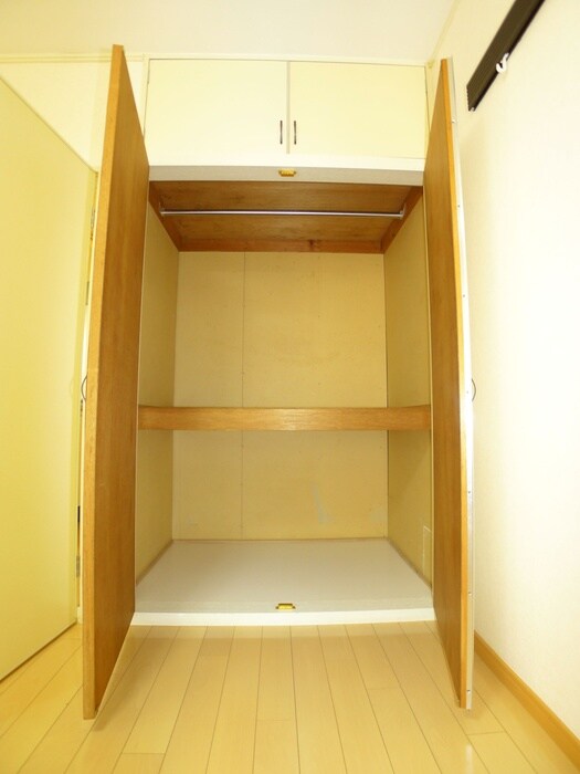 物件内観写真13　(収納)