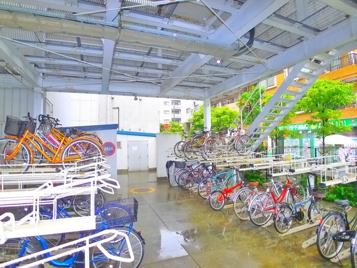 物件外観写真6　(駐輪場)