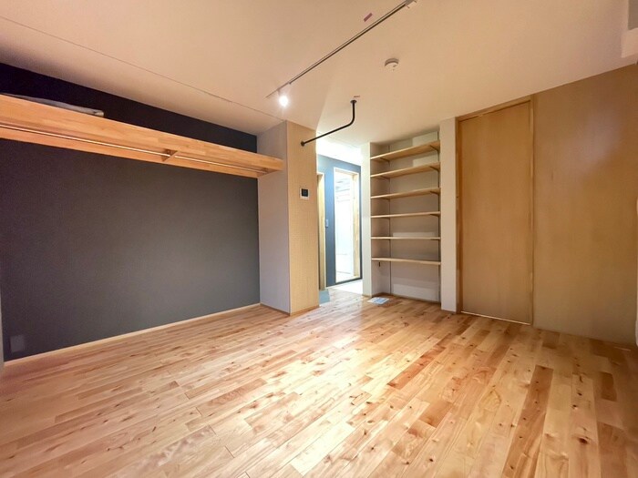 物件内観写真3　(居室)