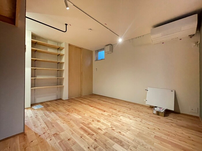 物件内観写真4　(居室)