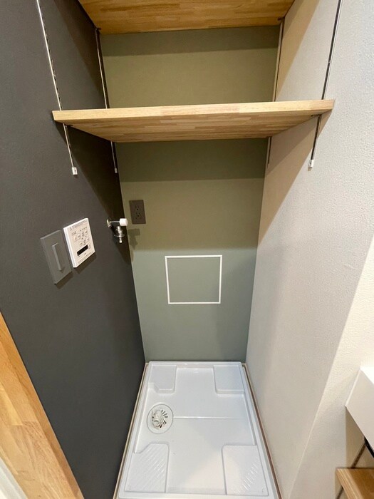物件内観写真11　(洗濯機置場)