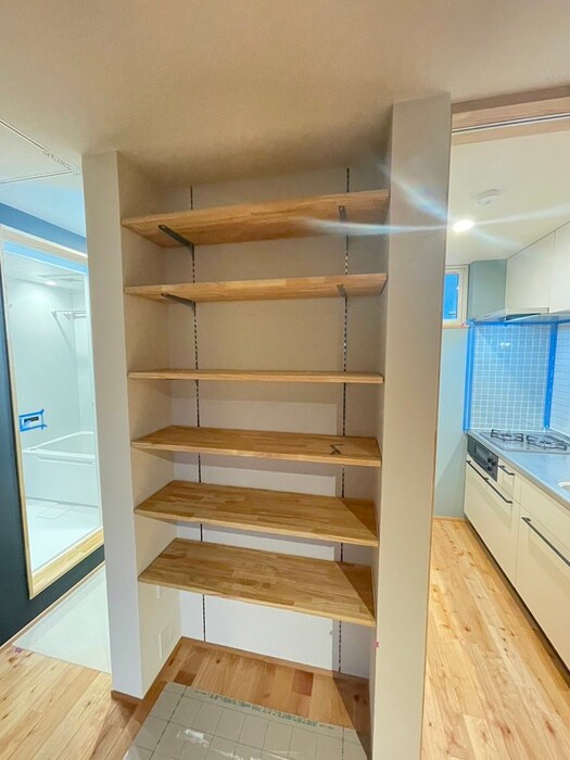 物件内観写真13　(収納)