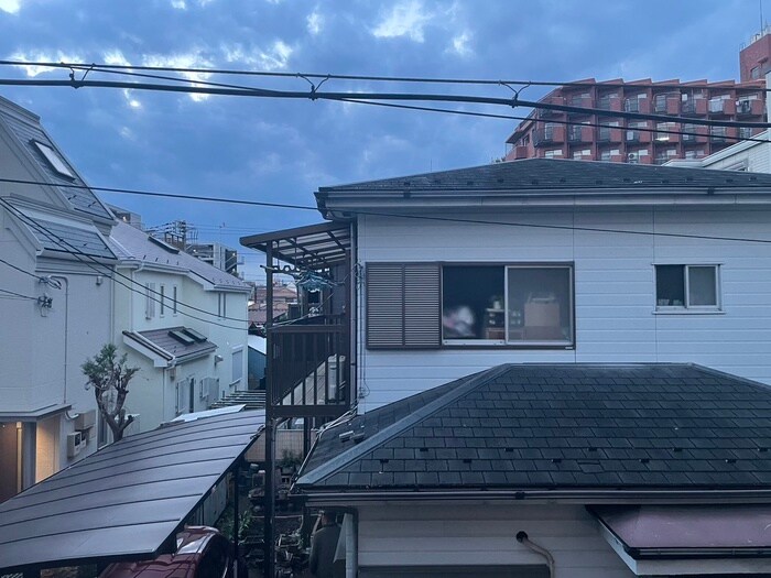 物件内観写真17　(室内からの展望)