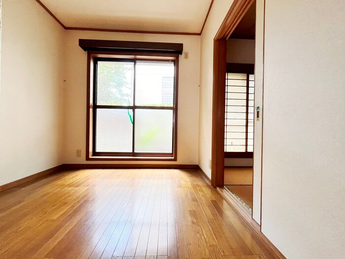 物件内観写真11　(居室)