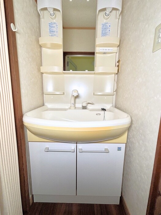 物件内観写真12　(洗面)