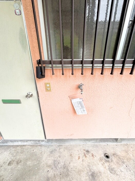 物件内観写真13　(洗濯機置場)