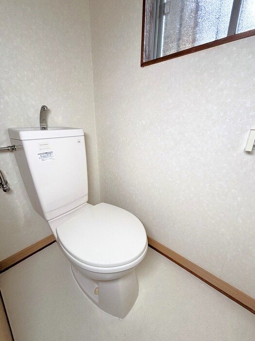 物件内観写真14　(トイレ)
