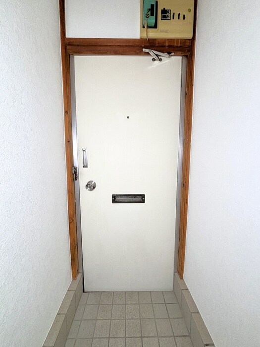 物件内観写真15　(玄関)