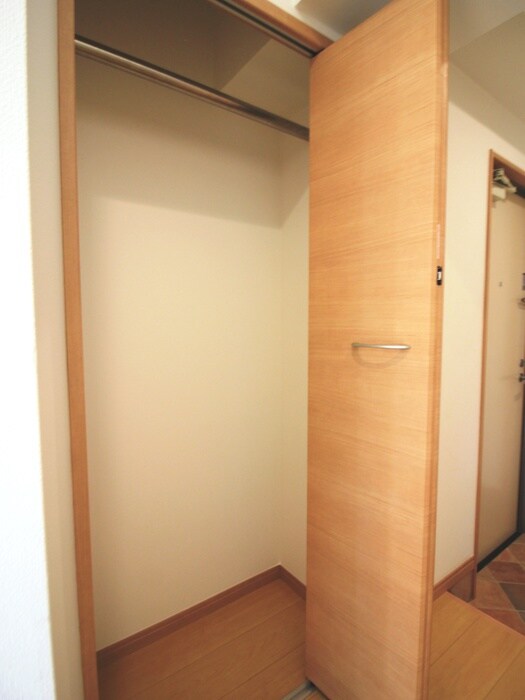 物件内観写真12　(収納)