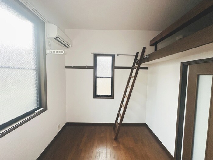 物件内観写真9　(居室)