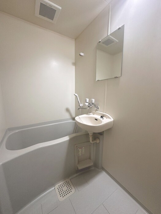 物件内観写真12　(バス／シャワールーム等)