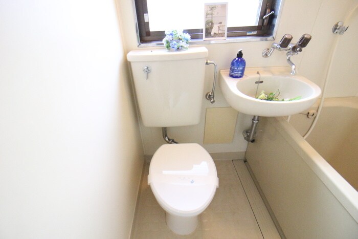 物件内観写真13　(トイレ)