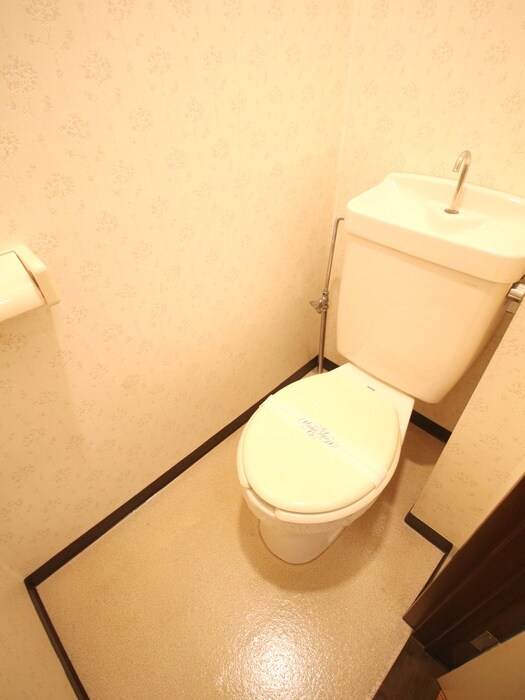 物件内観写真16　(トイレ)