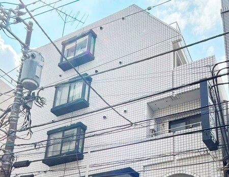 カ－サ・ラ・ネ－ジュ外観写真