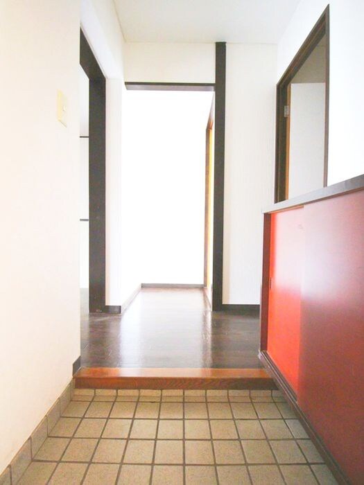 物件内観写真11　(玄関)