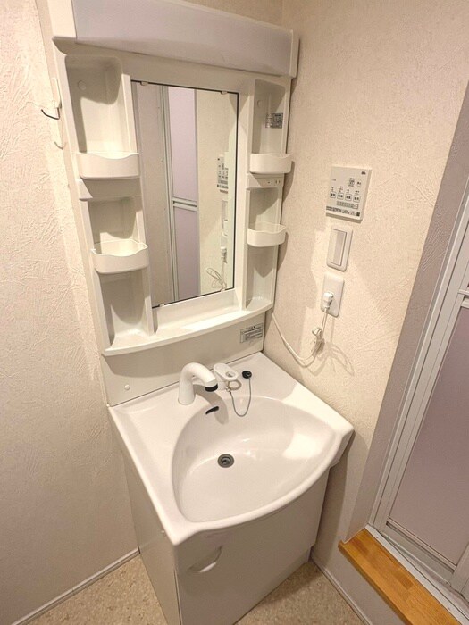 物件内観写真10　(洗面)