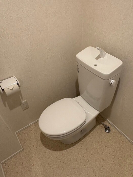 物件内観写真11　(トイレ)