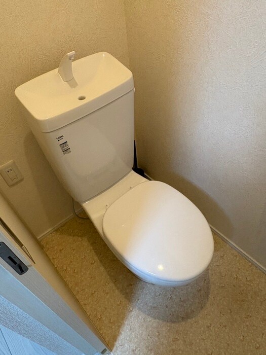 物件内観写真11　(トイレ)