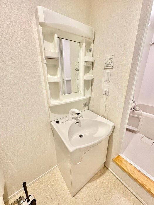 物件内観写真11　(洗面)